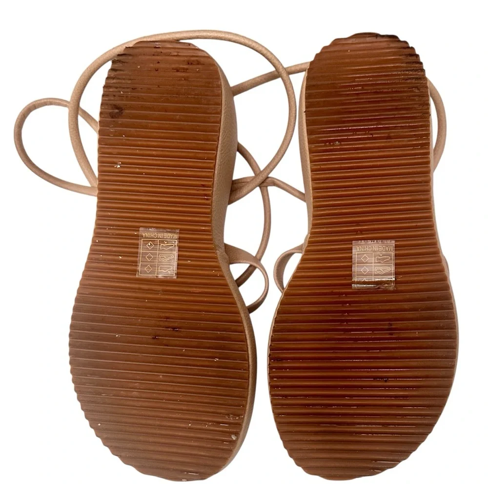 Altar’s State Women's Tan Strappy Sandals Size 8M.